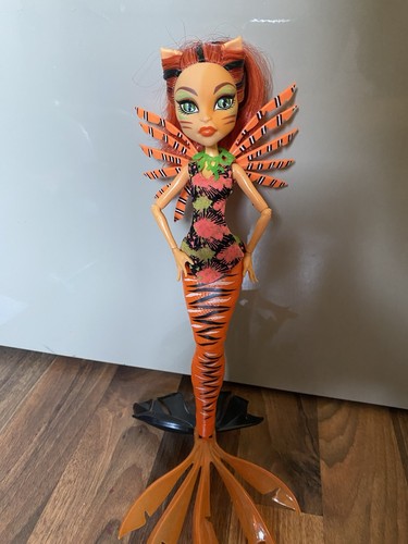 Monster high doll - high, toralei
