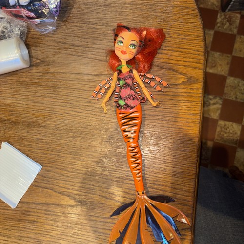 Monster high doll - monster, toralei