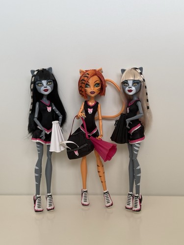 Monster high dolls - monster,